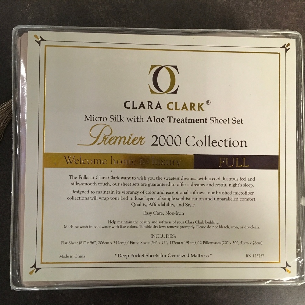 BRAND NEW Clara Clark Premier 2000 Full  Sheet Set